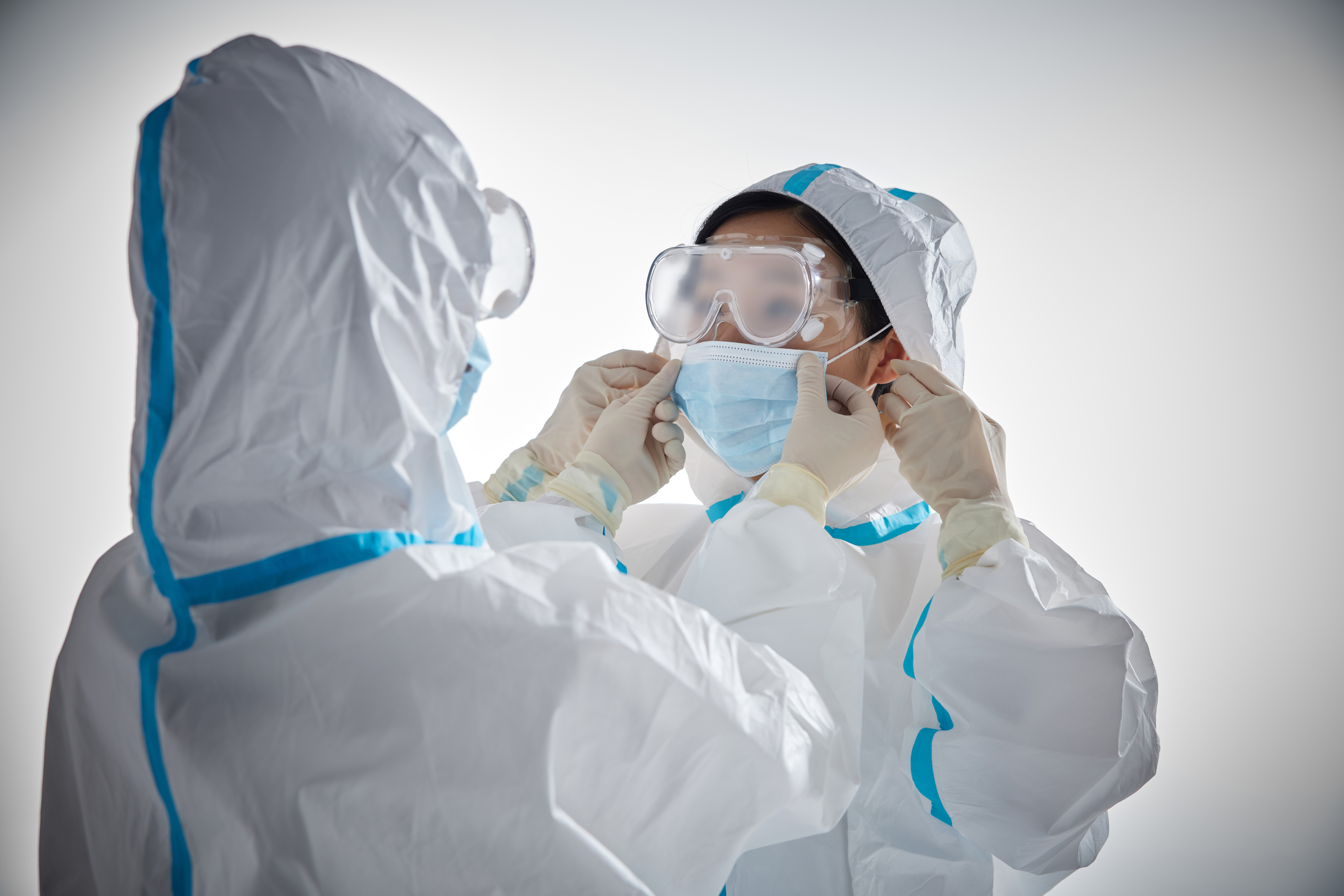 用AI监管防护服脱卸流程，爱游戏aiyouxi为“大白们”拉满安全感